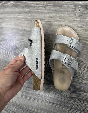 zeleni deda mraz: Birkenstock preudobne papuče poznatog i skupog brenda, odlične — 4