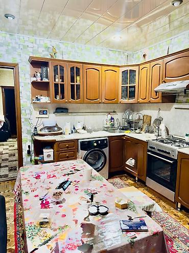 sabirabad ev satisi: Bakı, 9-cu mikrorayon, 4 otaqlı, Köhnə tikili, m. Nəsimi, 110 kv. m — 7