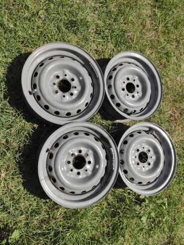 4 bolt teker: İşlənmiş Disk VAZ (LADA) R 16, 4 Boltlu