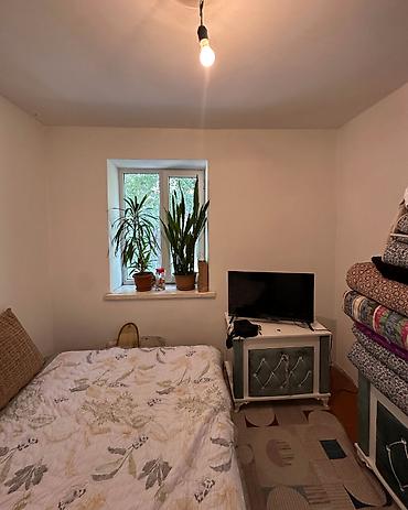жк олимп бишкек: 3 комнаты, 48 м², Хрущевка, 2 этаж, Косметический ремонт — 3