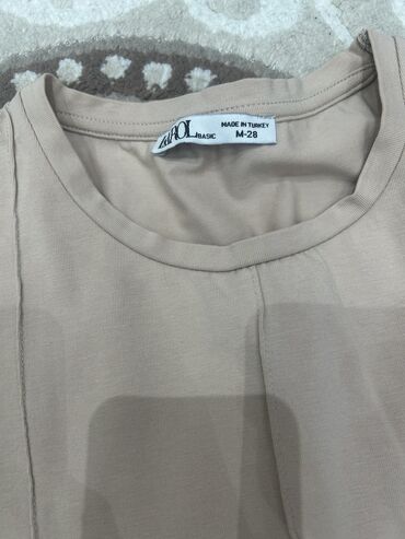 Futbolka və maykalar: Her biri demek olar yeni kimidir,cunki 2-3defe geyinilib baxan — 16