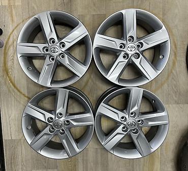 тойота камри диски 17: Литые Диски R 17 Toyota, Комплект, отверстий - 5, Б/у — 2