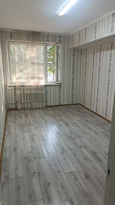 Продажа квартир: 2 комнаты, 47 м², Кыргызско-Узбекский Университет, 106 серия, 1 этаж, Старый ремонт — 1