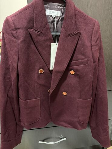 полуклассика обувь мужская: Женский укороченный пиджак S’MART (school uniform) - Двубортный крой