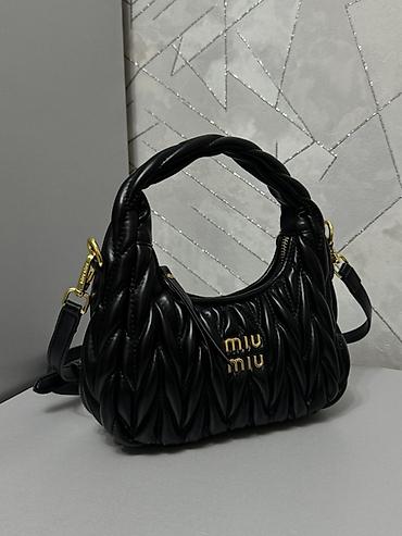 Сумки: Сумка под miu miu Особенности: - Компактная форма хобо - Плетеная — 1
