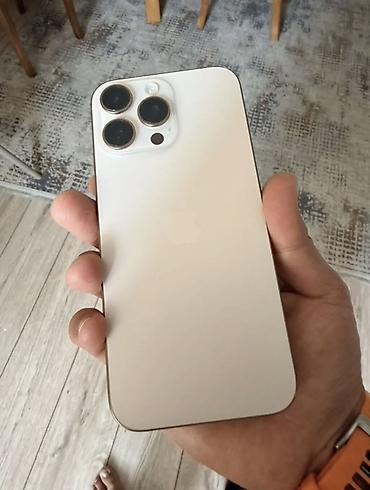 ceramic pro: IPhone 16 Pro Max, Б/у, Золотой, Зарядное устройство, Защитное стекло, Кабель — 3