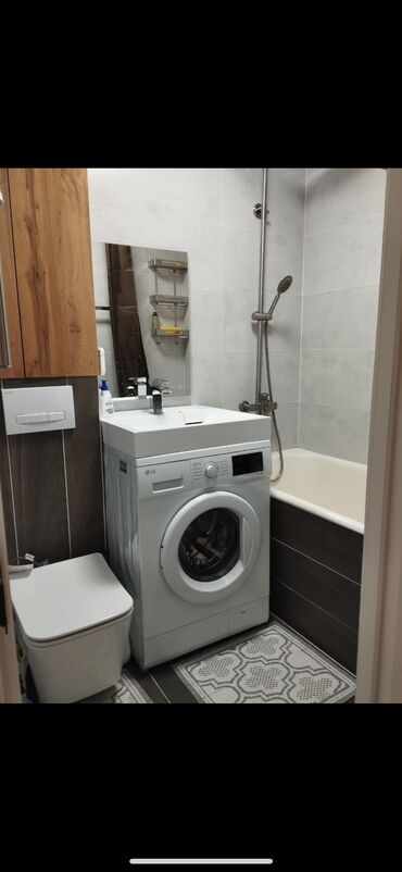 дом прадаю бишкек: 3 комнаты, 59 м², 104 серия, 2 этаж, Евроремонт