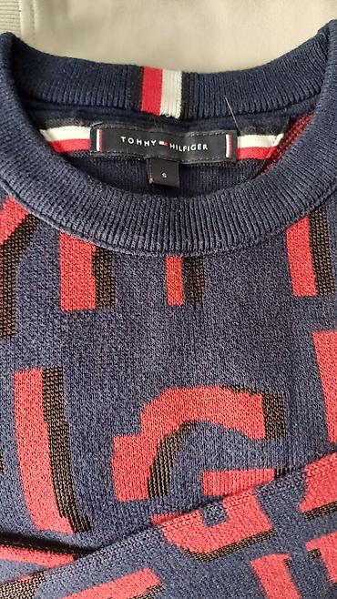 кышкы кийимдер: Эркектердин свитери, S, Tommy Hilfiger, Жаңы, түсү - Көк, Акылуу жеткирүү — 1
