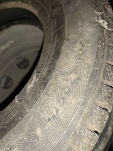 решетка радиатора опель антара: Шина зимняя, размер 205/70R15. На боковине покрышки виден символ