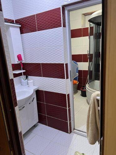 Kommersiya daşınmaz əmlakının satışı: Yeni Ramanada, Kolleci və Şamlığı keçdikdən sonra, əsas yolun — 16