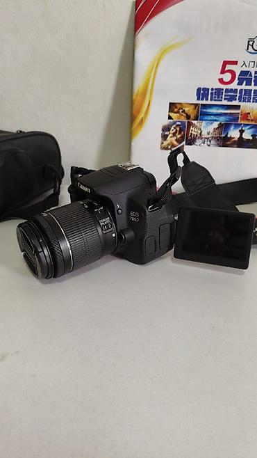 Зеркальная камера Canon EOS 700D с поворотным экраном. 300 фотографии at lalafo.kg Зеркальная камера Canon EOS 700D с поворотным экраном. 300 фотографии