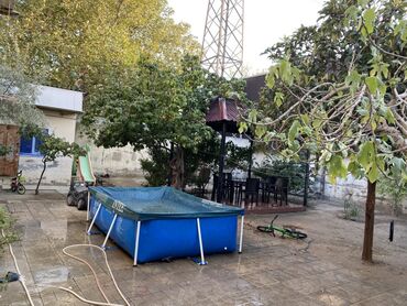 Qarajlar: 6 otaqlı, 200 kv. m, Orta təmir