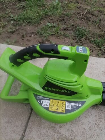 Mašine za čišćenje i održavanje: Greenworks električni duvač lišća - Brend: Greenworks - Tip — 7
