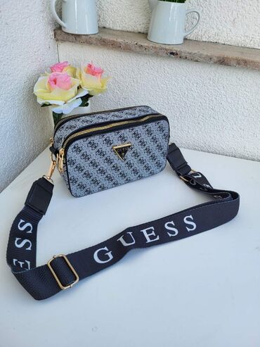 Torbe: Cena torbi 2900
cena novcanika 2200
Porez — 2