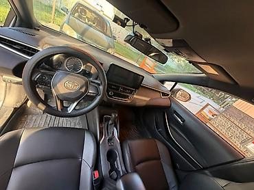 s 221: Toyota Corolla: 2022 г., 1.8 л, Автомат, Гибрид, Седан — 4