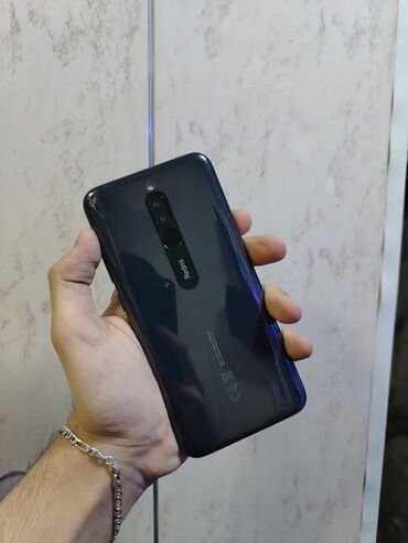 Xiaomi: Xiaomi Redmi 8, 64 GB, rəng - Qara, 
 Zəmanət, Barmaq izi, İki sim kartlı