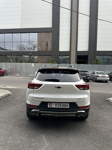 bridgestone blizzak: Chevrolet Trailblazer: 2021 г., 1.3 л, Автомат, Бензин, Кроссовер — 4