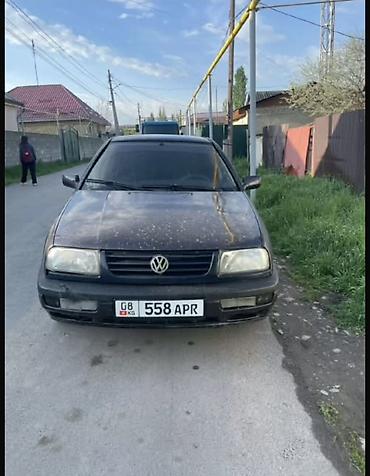 Volkswagen: Volkswagen Vento: 1993 г., 1.8 л, Механика, Седан — 6