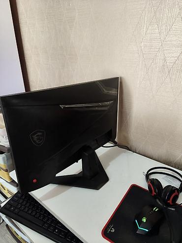 monitör ikinci el: Əla vəziyyətdədir.Heç bir problemi yoxdur.Təmiz 200 hz verir.Cox az — 2
