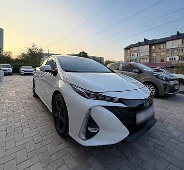 120 прадо: Toyota Prius: 2018 г., Гибрид, Лифтбек — 1