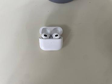 Аудиотехника: Беспроводные наушники Apple AirPods (3‑е поколение) с зарядным — 4