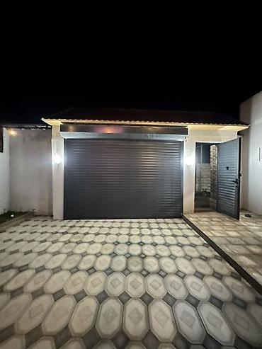 Kirayə qaraj: Obyekt: Qapalı qaraj və həyət məkanı Təsvir: - Tam qapalı, geniş — 1