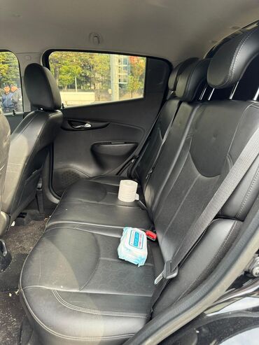 Chevrolet: Chevrolet Spark: 2016 г., 1 л, Автомат, Бензин, Хэтчбэк — 14