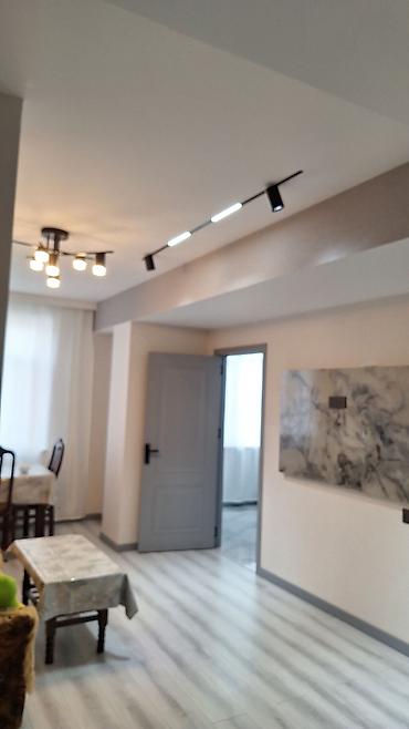 ag seherde obyektler: 2 otaqlı, 53 kv. m — 1