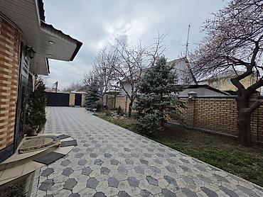 площадь: Продаётся просторный 2-этажный дом в одном из самых зелёных районов — 4