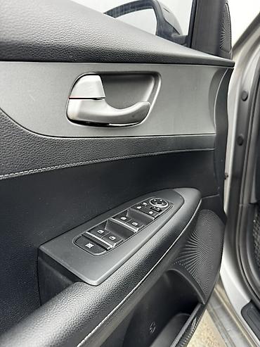 Kia: Kia K3: 2019 г., 1.6 л, Вариатор, Бензин — 10