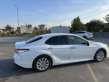 drive: Toyota Camry: 2019 г., 2.5 л, Автомат, Гибрид, Седан — 5