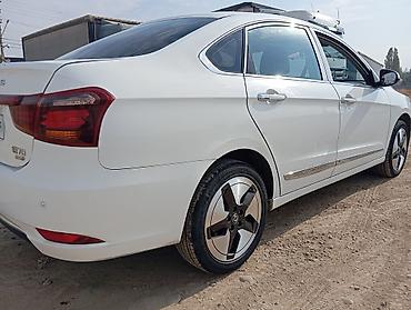 cdi 270: Dongfeng Aeolus E70: 2022 г., 2 л, Автомат, Электромобиль, Седан — 2