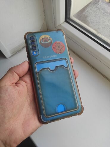 Samsung: Samsung A10e, цвет - Синий