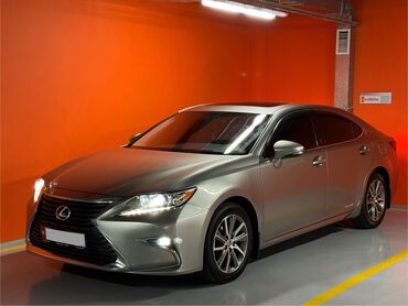 люк машины: Lexus ES: 2016 г., 2.5 л, Вариатор, Гибрид, Седан