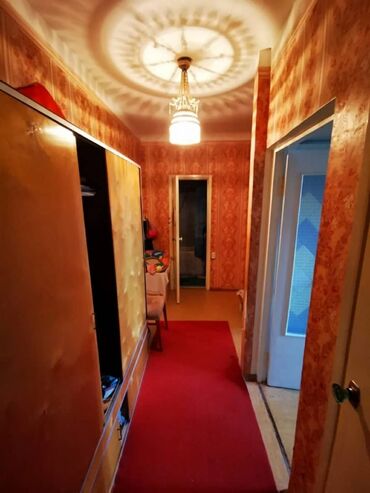 снять в аренду частный дом: 2 комнаты, 49 м², 105 серия, 2 этаж, Старый ремонт