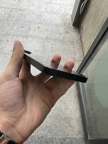 one punch man: IPhone 13, 128 GB, Qara, Face ID — 6