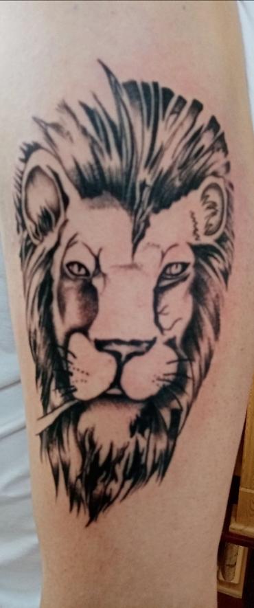 Lepota i zdravlje: Diplomirani slikar, crtač, konzervator Ali pre svega tattoo majstor — 16