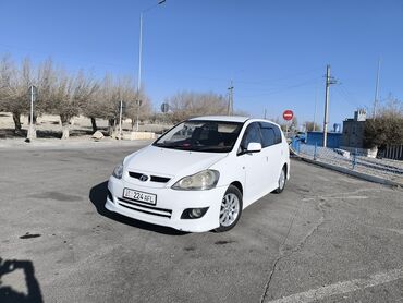 Toyota: Toyota Ipsum: 2003 г., 2.4 л, Автомат, Бензиновая, Минивэн — 2
