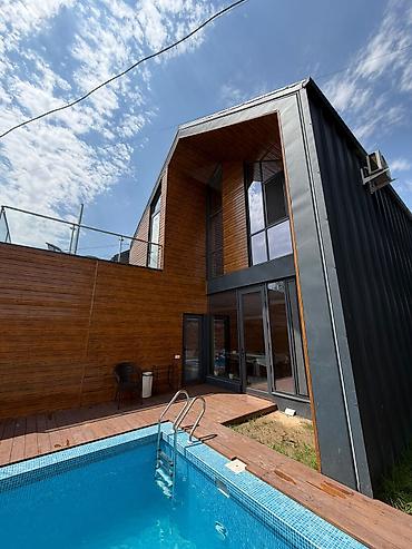 дом новый: 🏡 Элитный двухэтажный Barn House посуточно ✨ Современный стиль • Уют — 1