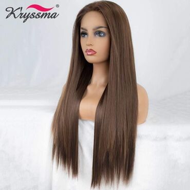 Perike i klipse: Perike
Cena 3200 din — 23