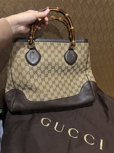 miu miu eynek: Əl çantası, Gucci