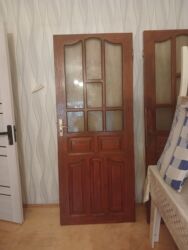 qapı satışı: Evde temir gedir yenisi alindigi ucun satilir