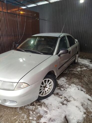 Mitsubishi: Mitsubishi Carisma: 1998 г., 1.6 л, Механика, Бензин