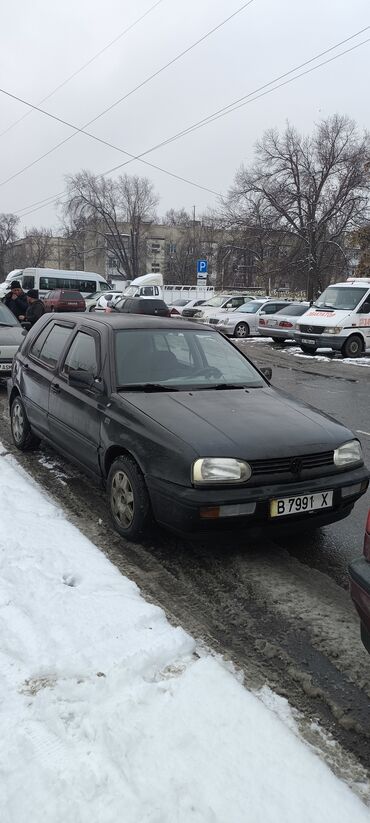 Volkswagen: Volkswagen Golf: 1993 г., 2 л, Механика, Бензин, Хэтчбэк