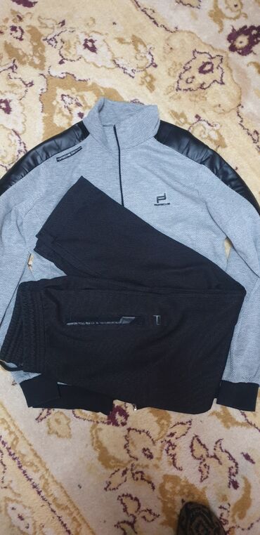 fore спортивные костюмы: Мужской спортивный костюм, S, Porsche Design, Б/у, цвет - Серый, Самовывоз, Платная доставка