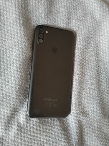 samsing a40: Samsung Galaxy A15, 32 GB, rəng - Qara, Barmaq izi, İki sim kartlı