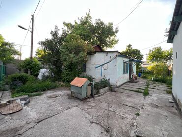 дом без хозайын: Барачный, 66 м², 3 комнаты, Агентство недвижимости, Старый ремонт