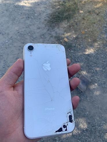 a 8: IPhone Xr, Б/у, 128 ГБ, Белый, 82 % — 4