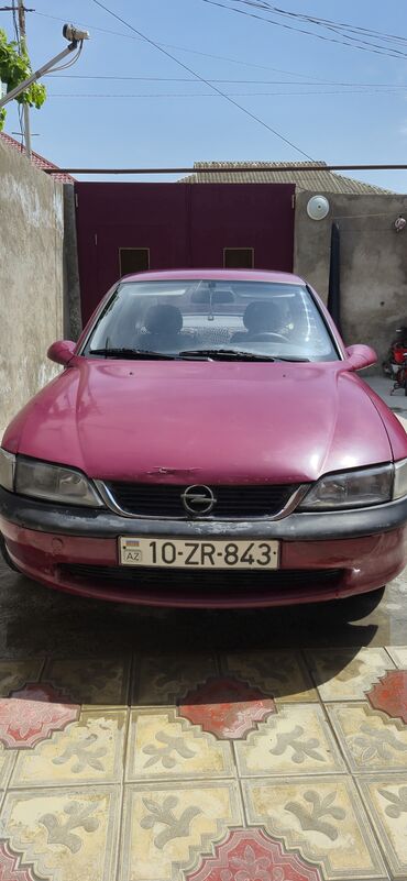 Avtomobil satışı: Opel Vectra: 1.8 l | 1996 il 250000 km Sedan