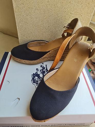 nine west: "Nine West" mağazasından 100 manata alınıb.cox az ve seliqeli — 2